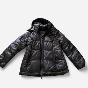 Kenneth Cole Black puffer coat. Size L.